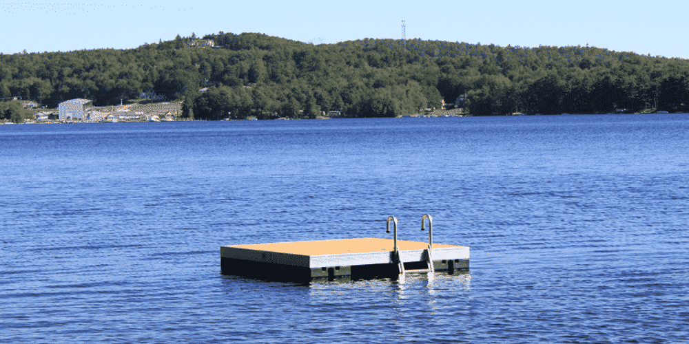 Floating raft store for lake